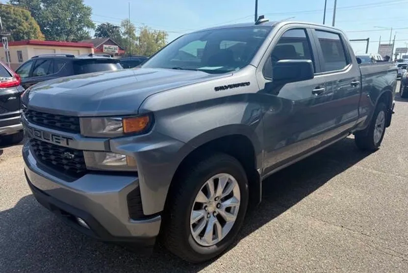 2020 Chevrolet Silverado 1500 Custom photo 1