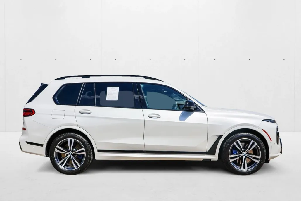 2025 Bmw X7 M60i photo 1