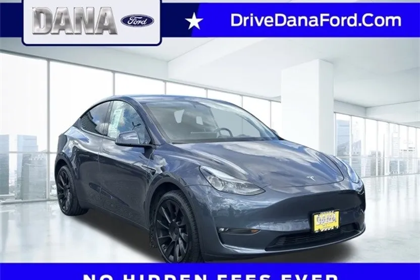 2023 Tesla Model Y Long Range photo 1