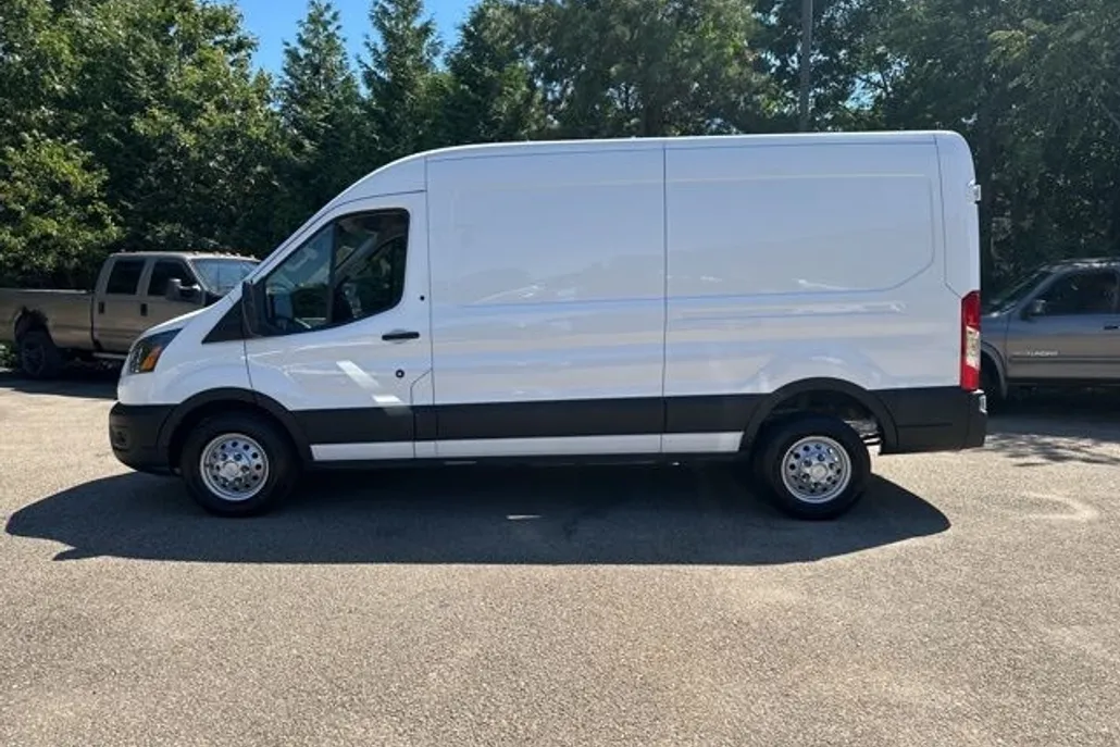2023 Ford Transit photo 1