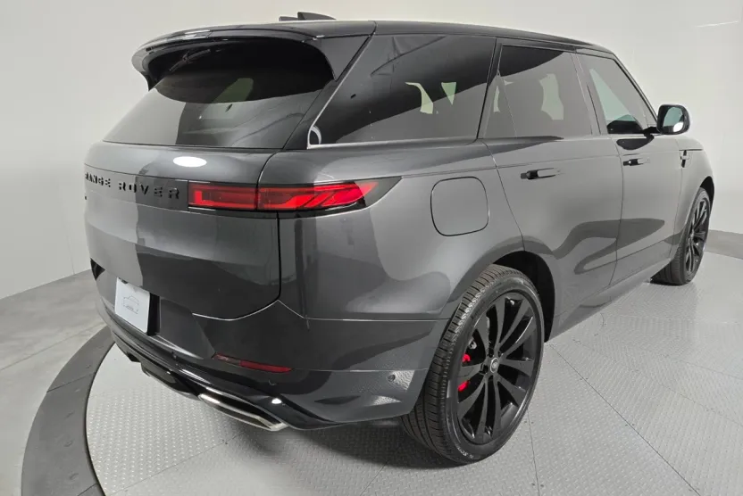 2025 Land Rover Range Rover Sport SE photo 1