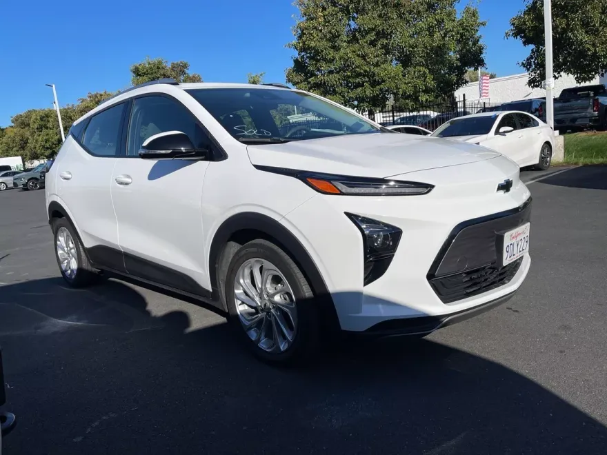 2022 Chevrolet Bolt EUV photo 1