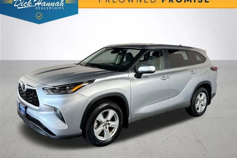 2024 Toyota Highlander LE photo 1