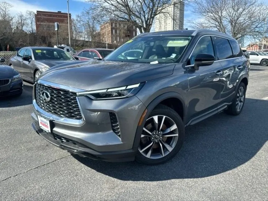 2023 Infiniti QX60 Luxe photo 1