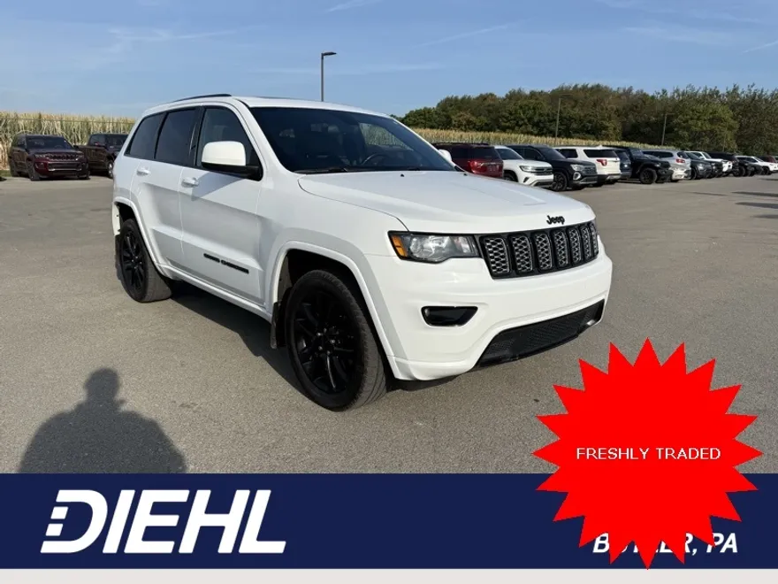 2021 Jeep Grand Cherokee Laredo X photo 1