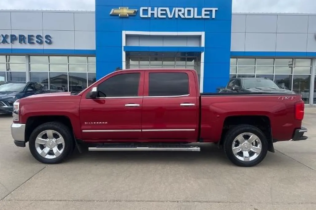 2018 Chevrolet Silverado 1500 LTZ photo 1