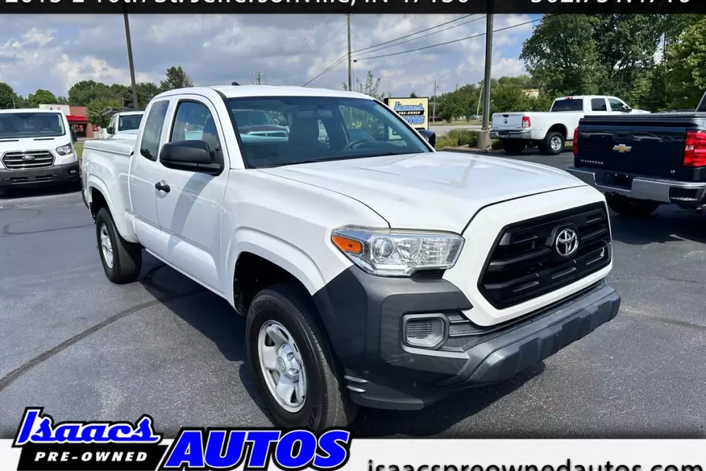 2016 Toyota Tacoma SR5 photo 1
