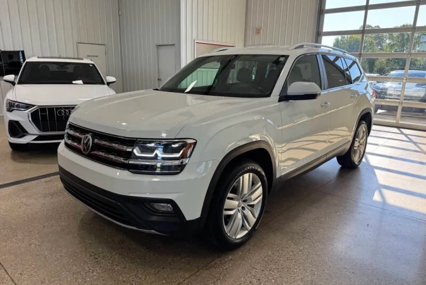 2019 Volkswagen Atlas SE photo 1