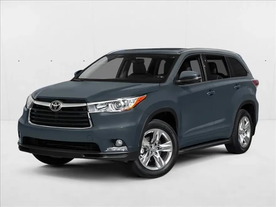 2014 Toyota Highlander LE photo 1