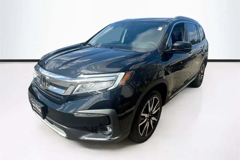 2022 Honda Pilot Touring photo 1