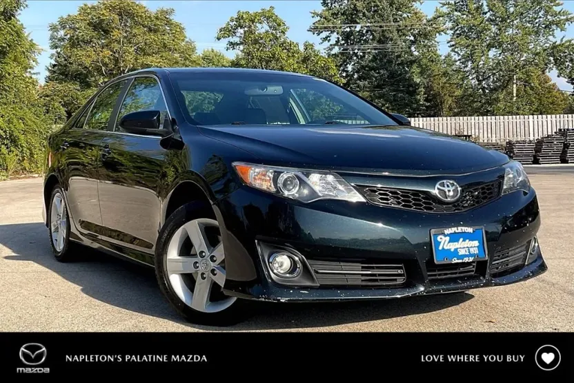 2014 Toyota Camry L photo 1