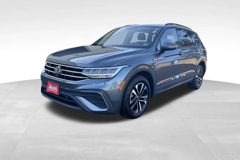 2023 Volkswagen Tiguan S photo 1