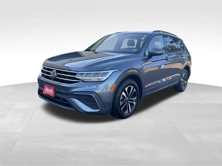 2023 Volkswagen Tiguan S photo 1