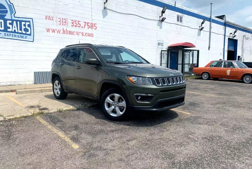 2018 Jeep Compass Latitude photo 1