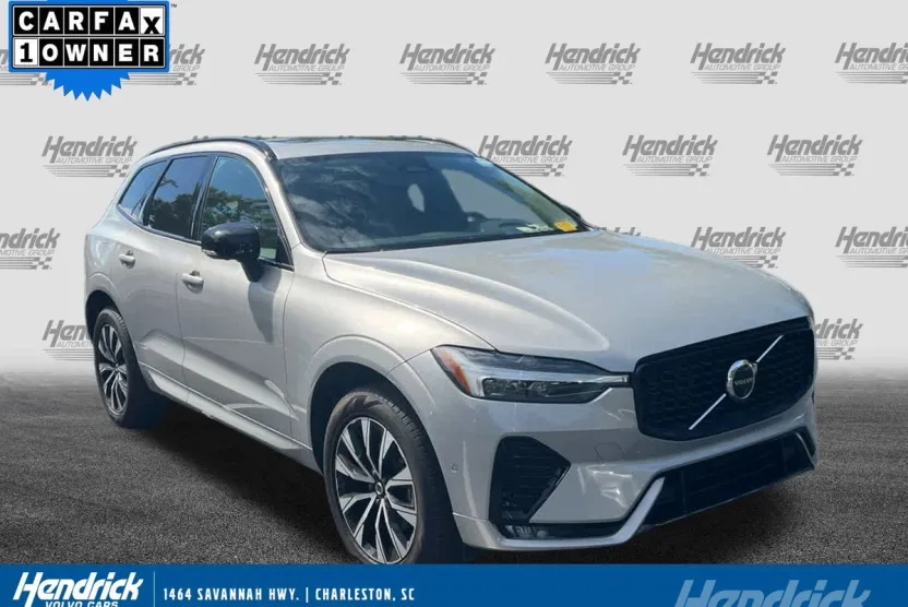 2025 Volvo XC60 Plus photo 1
