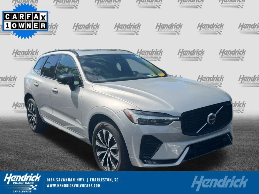 2025 Volvo XC60 Plus photo 1