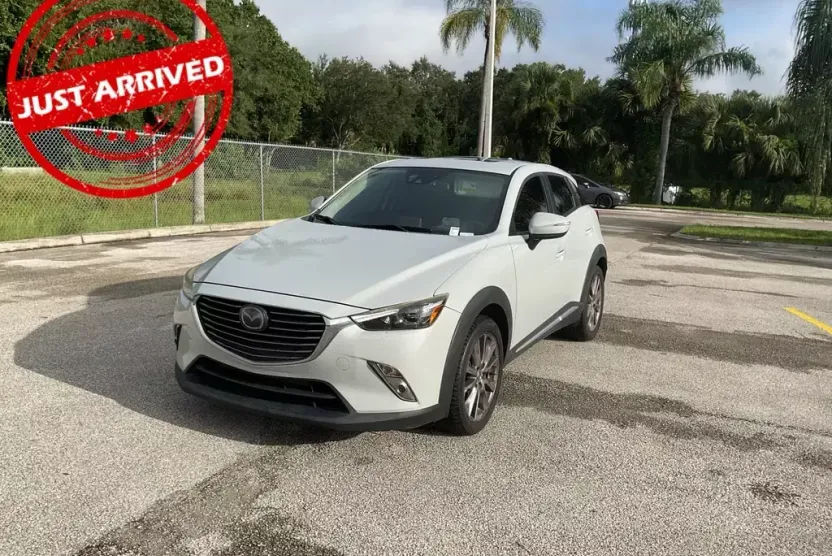 2017 Mazda CX-3 Grand Touring photo 1