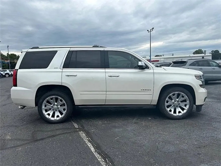 2015 Chevrolet Tahoe LTZ photo 1