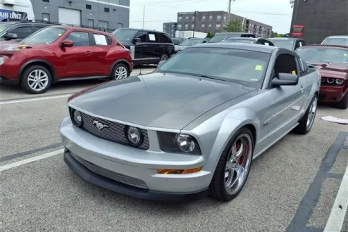 2006 Ford Mustang GT Deluxe photo 1
