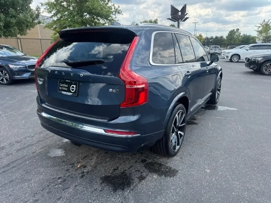 2024 Volvo XC90 Plus photo 1