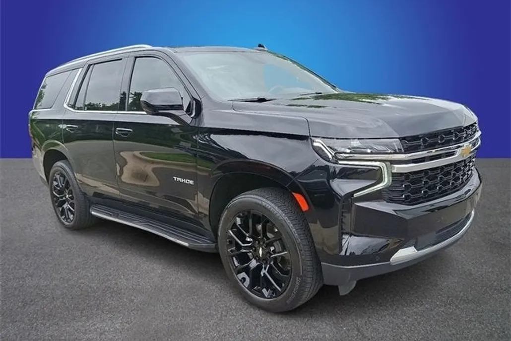 2023 Chevrolet Tahoe LS photo 1