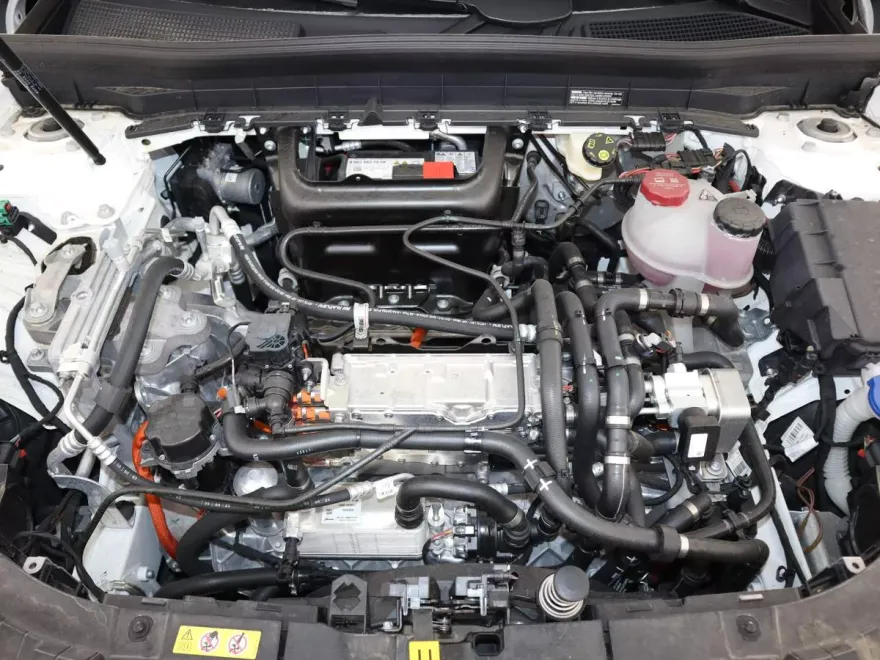 2023 Mercedes Benz EQB 300 4MATIC photo 1