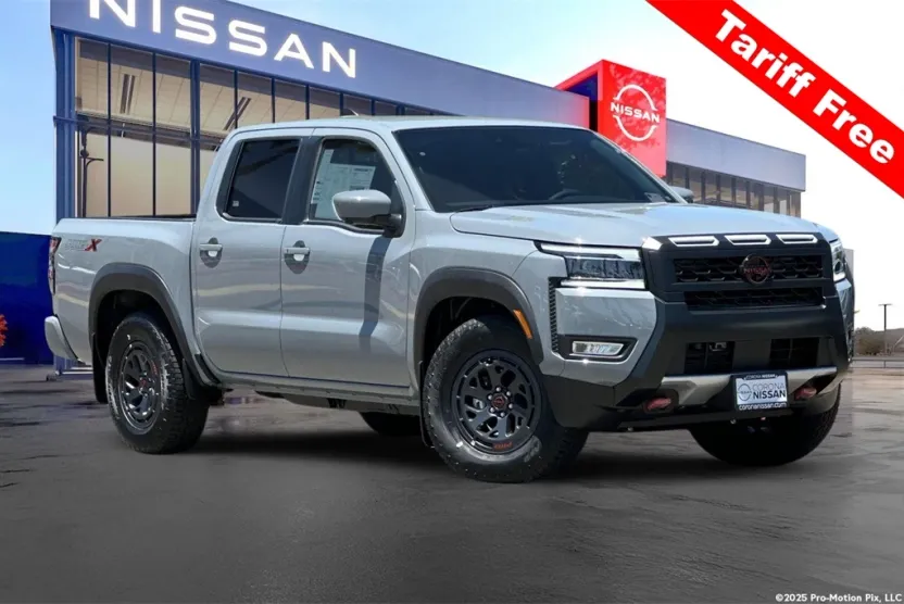 2025 Nissan Frontier PRO-X photo 1