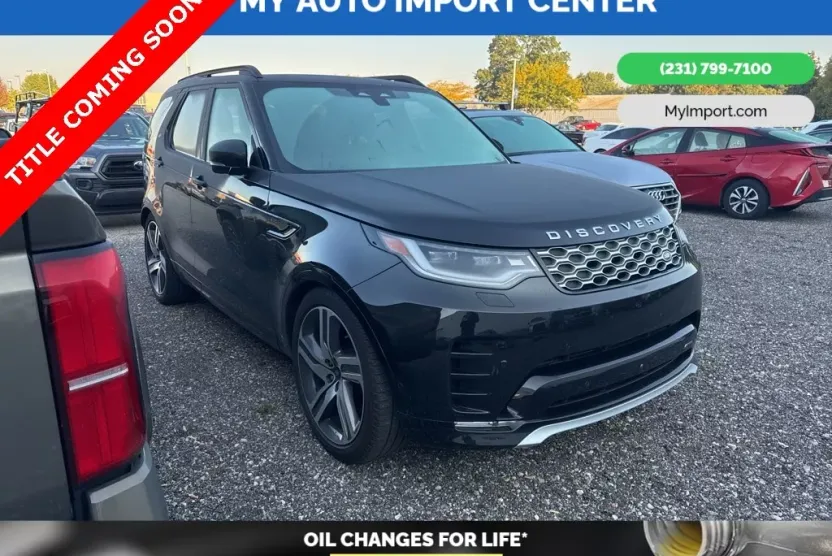 2023 Land Rover Discovery Metropolitan Edition photo 1