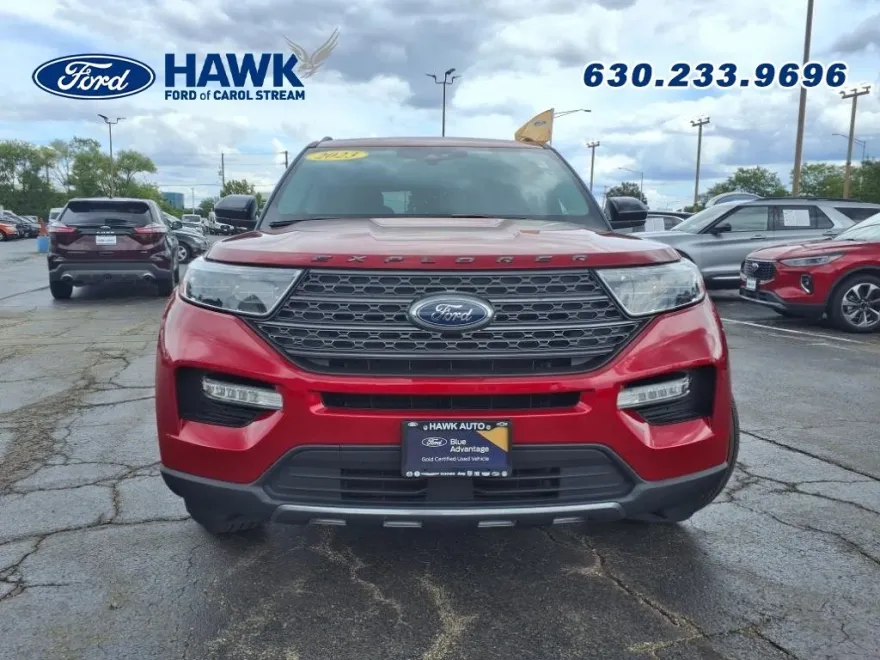 2023 Ford Explorer XLT photo 1
