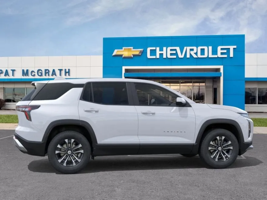 2026 Chevrolet Equinox LT photo 1