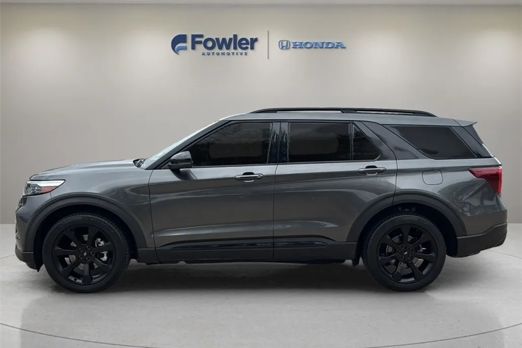 2020 Ford Explorer ST photo 1