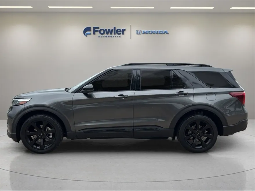 2020 Ford Explorer ST photo 1