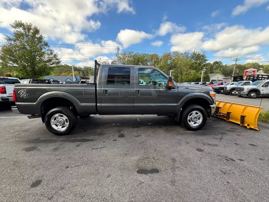 2015 Ford F-250 photo 1