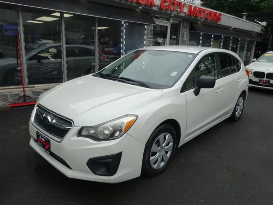 2013 Subaru Impreza 2.0i photo 1