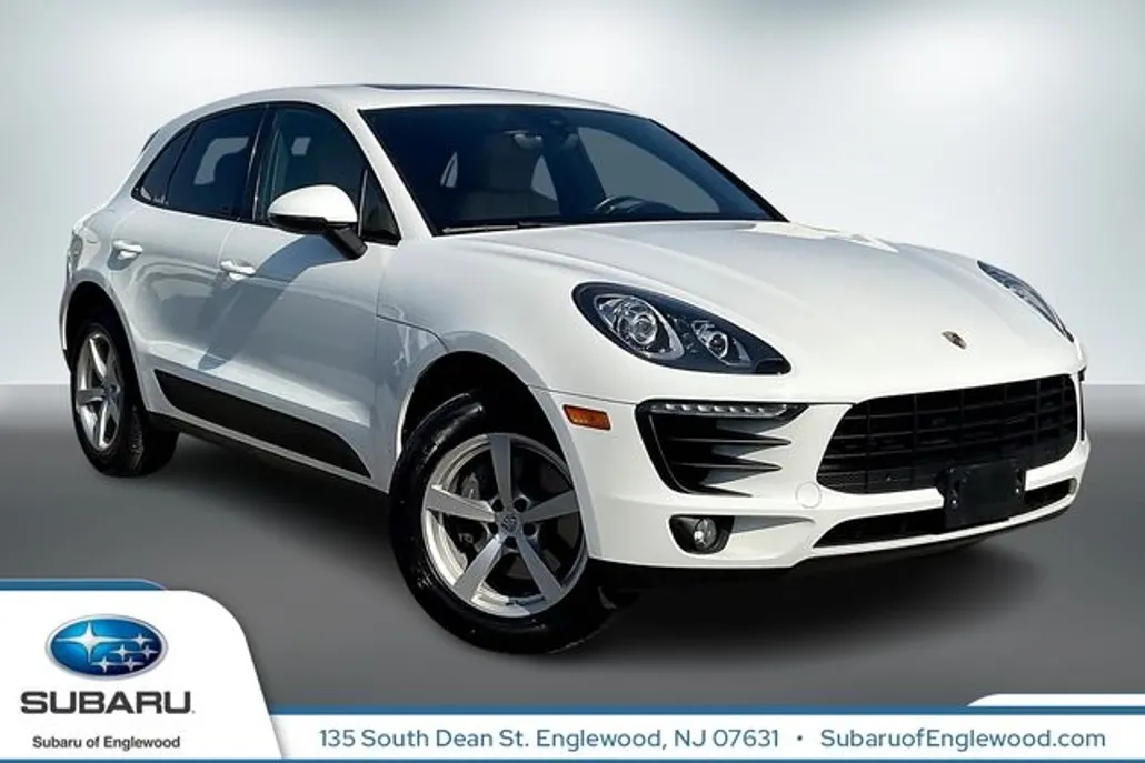 2018 Porsche Macan Base photo 1