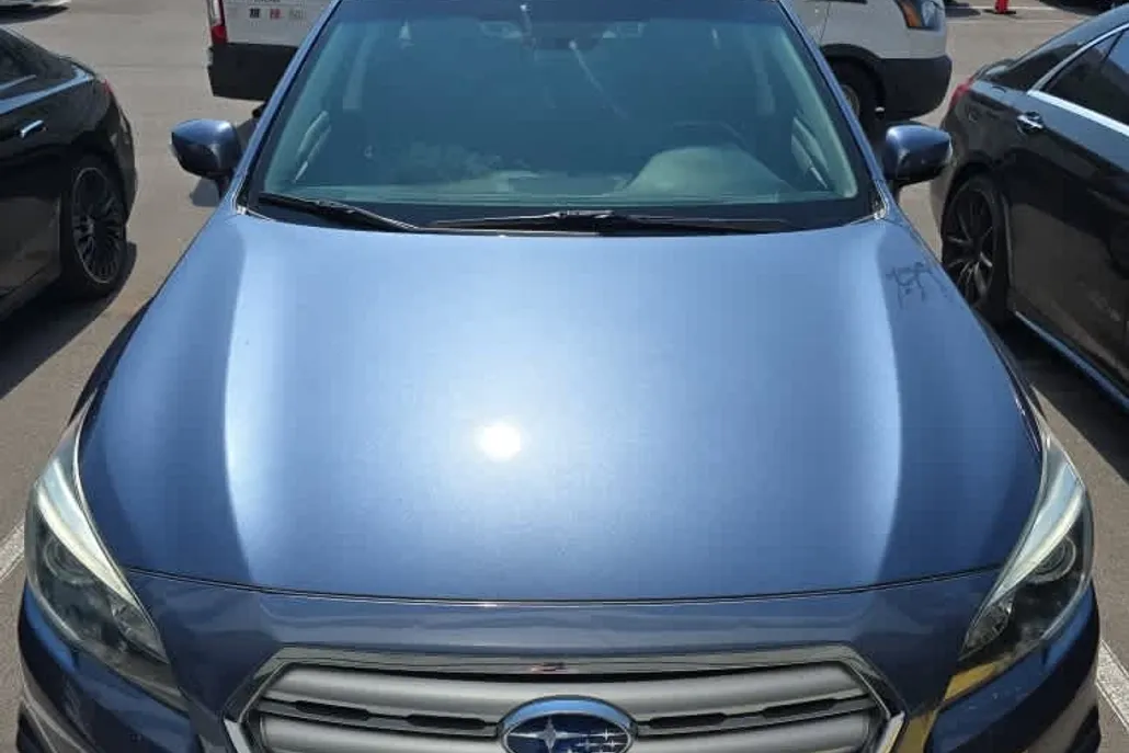 2016 Subaru Outback 2.5i Premium photo 1