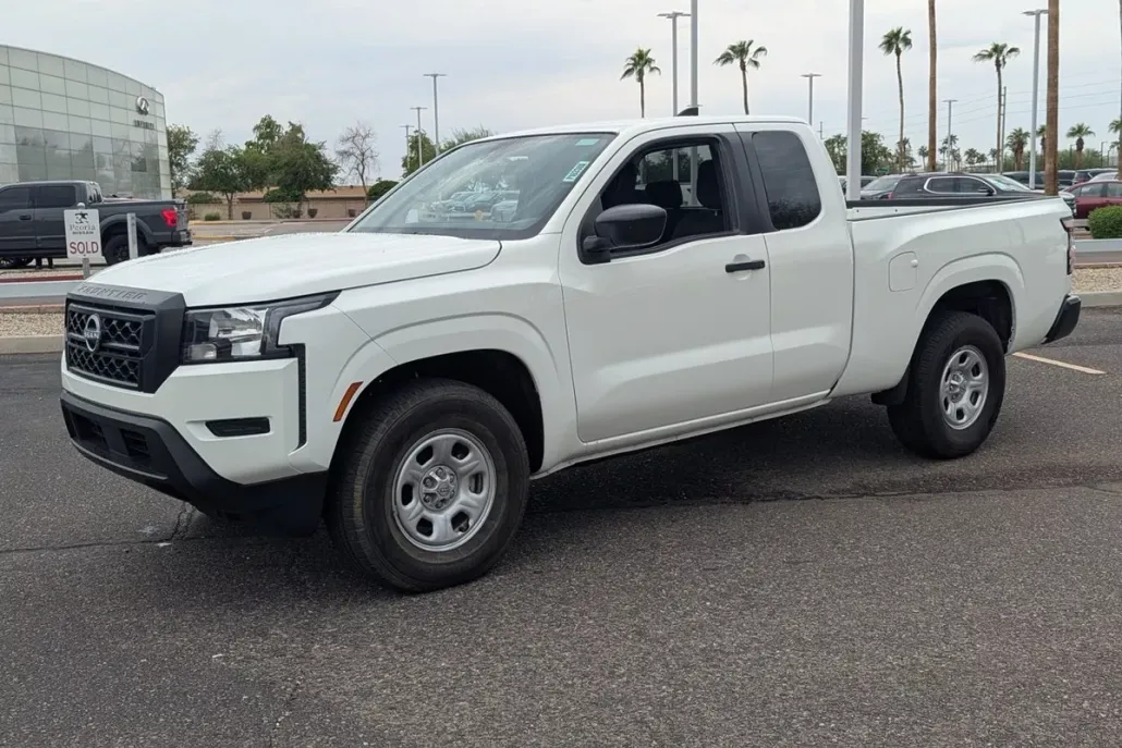 2024 Nissan Frontier S photo 1