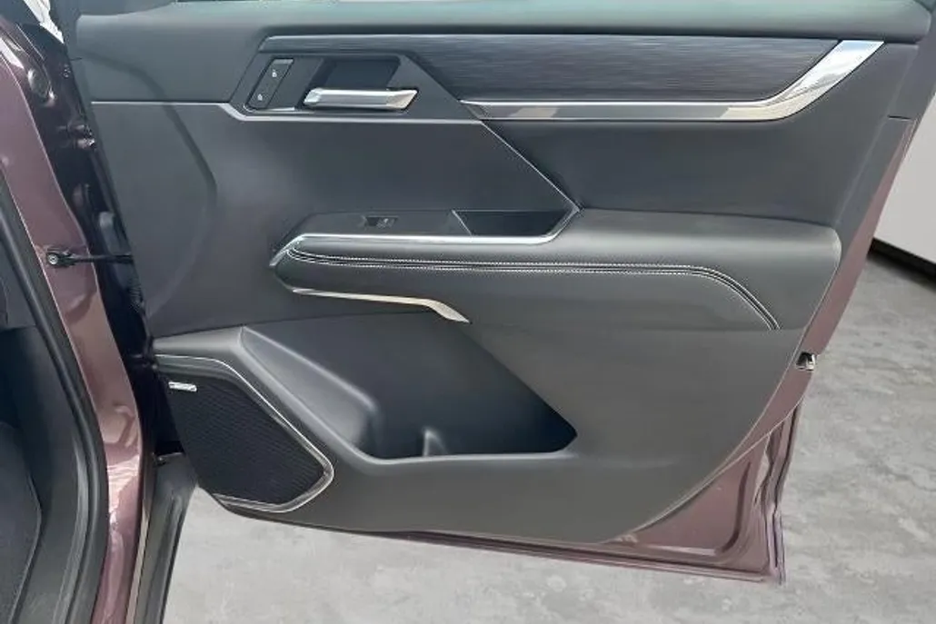 2025 Gmc Acadia Elevation photo 1