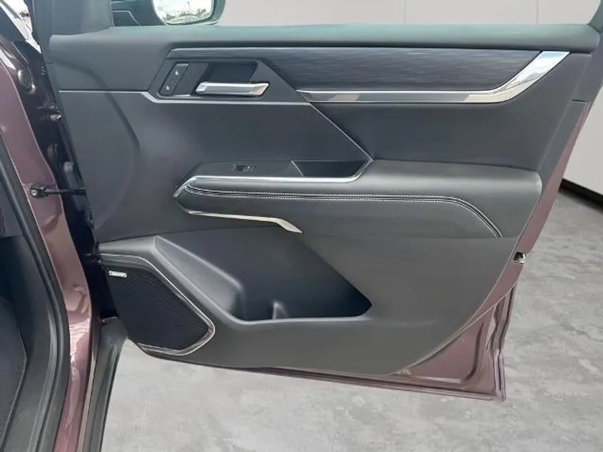 2025 Gmc Acadia Elevation photo 1