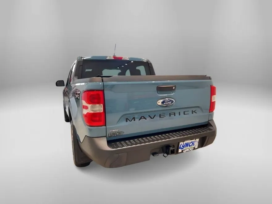2022 Ford Maverick XLT photo 1