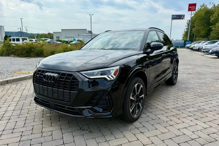 2025 Audi Q3 Premium Plus S line photo 1