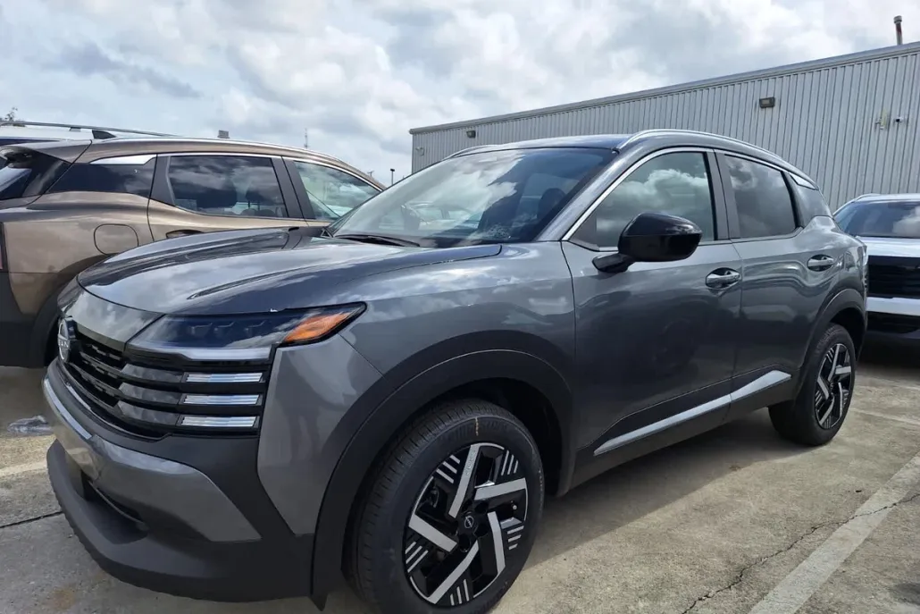 2026 Nissan Kicks SV photo 1