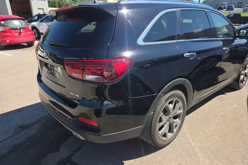 2019 Kia Sorento EX photo 1