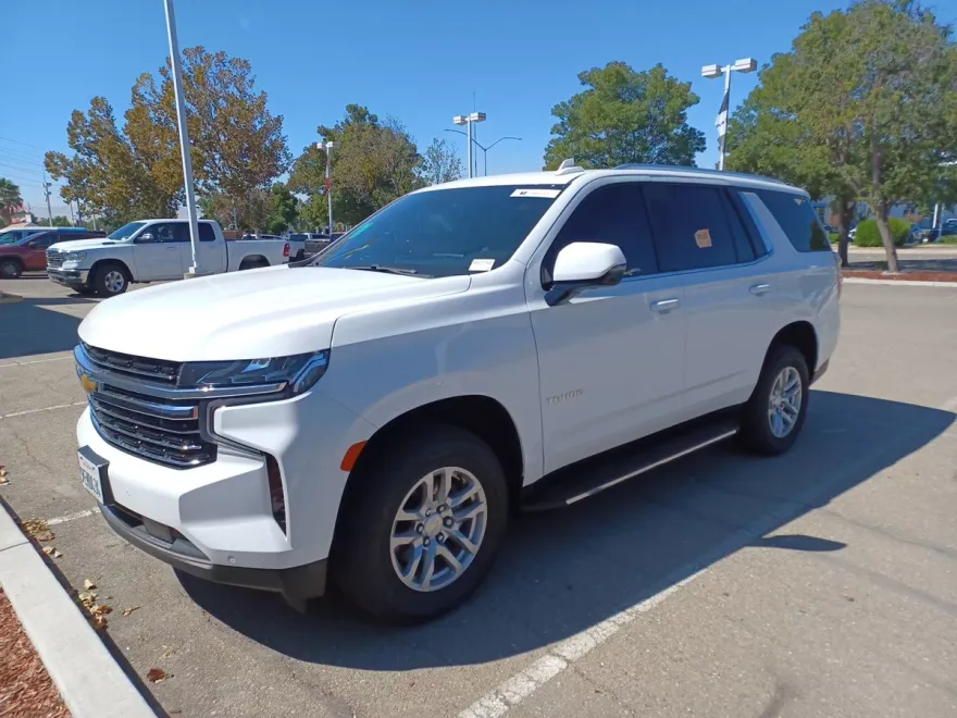 2021 Chevrolet Tahoe LT photo 1