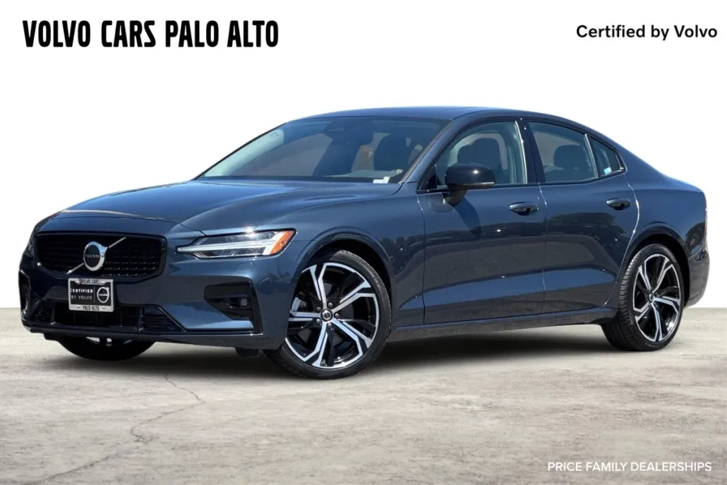 2025 Volvo S60 Core photo 1