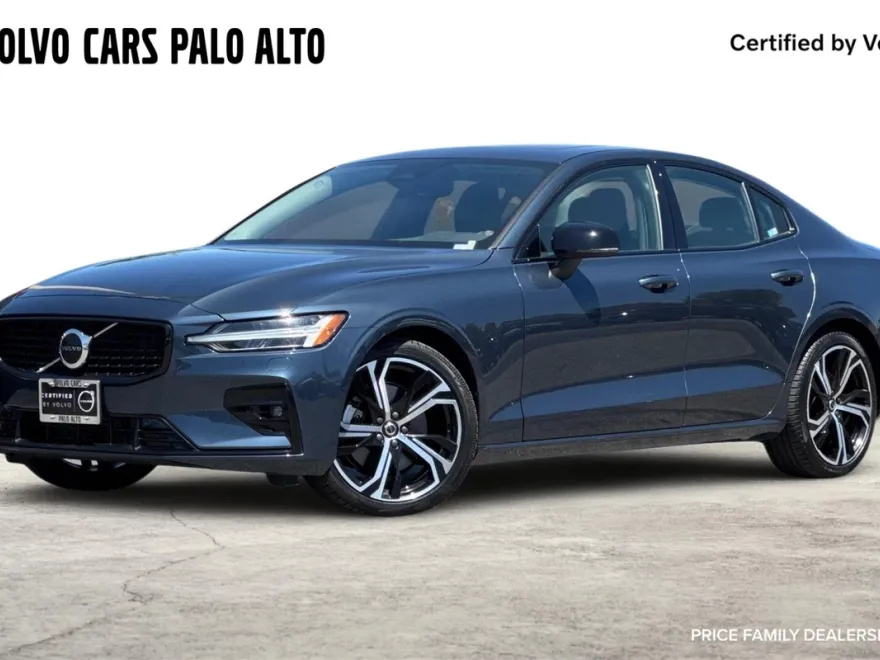 2025 Volvo S60 Core photo 1