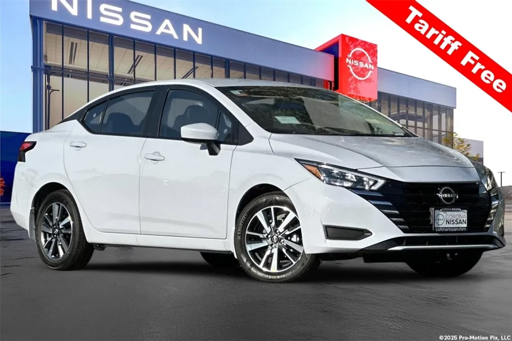 2025 Nissan Versa 1.6 SV photo 1