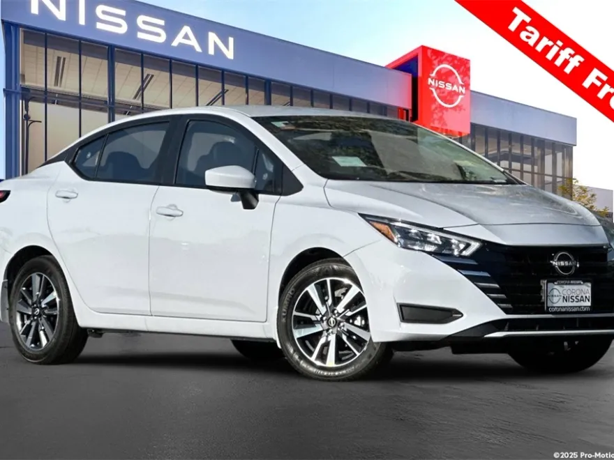 2025 Nissan Versa 1.6 SV photo 1