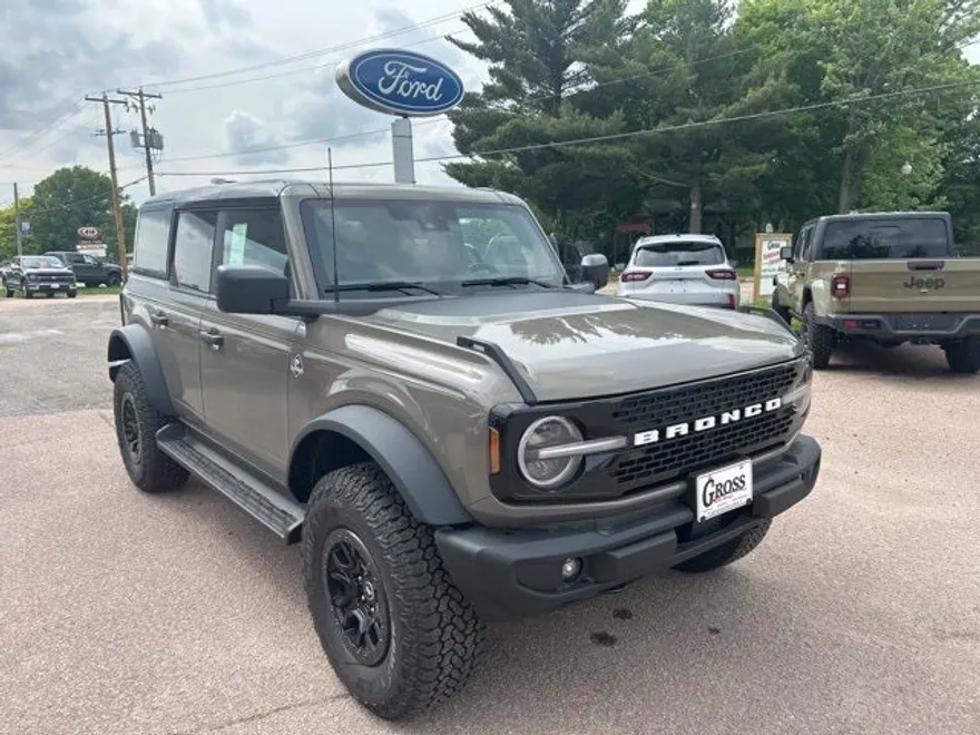 2025 Ford Bronco Outer Banks photo 1