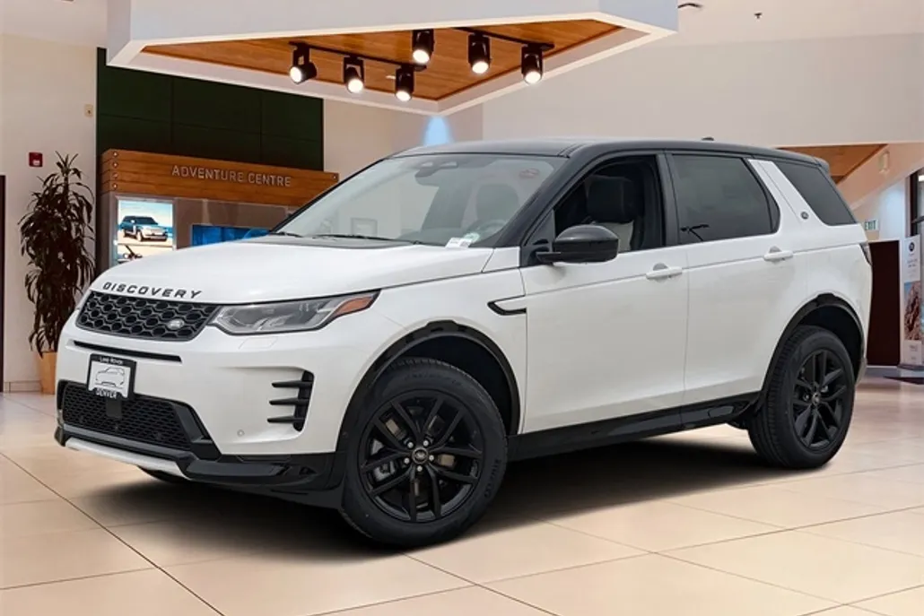 2025 Land Rover Discovery Sport SE photo 1